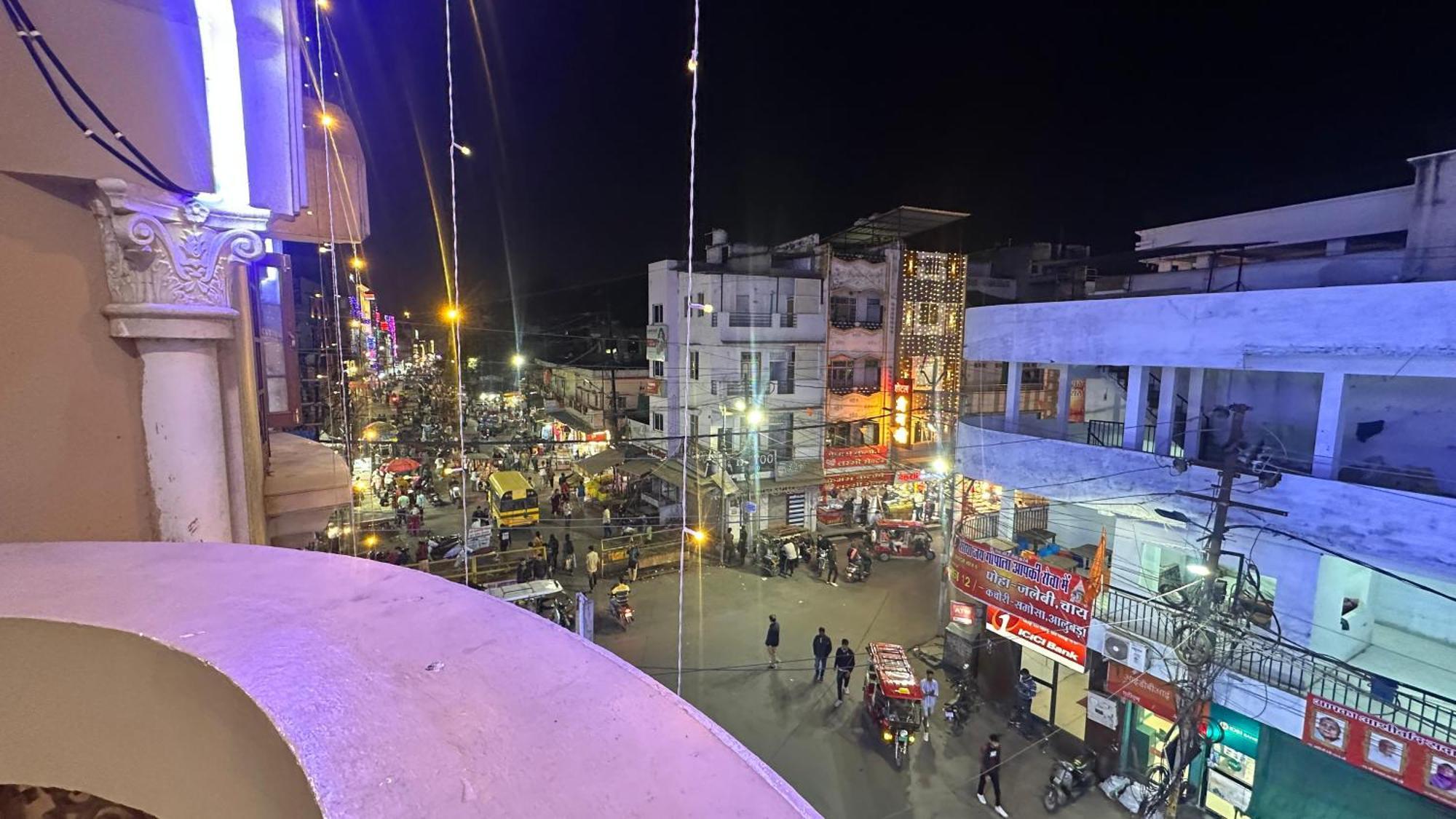 Hotel Pleasure Landmark Ujjain Exterior photo