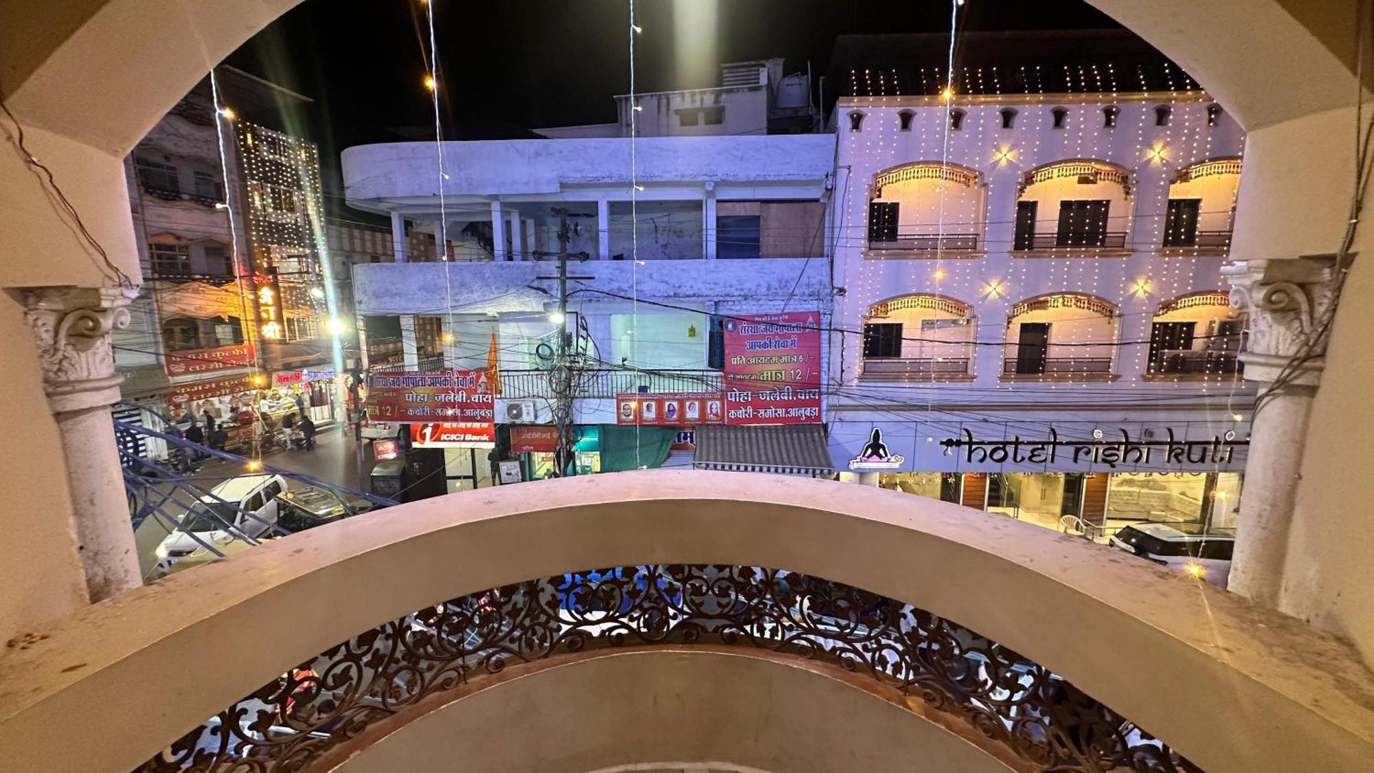 Hotel Pleasure Landmark Ujjain Exterior photo