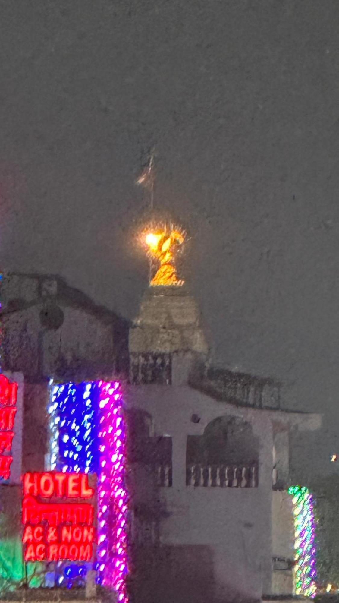 Hotel Pleasure Landmark Ujjain Exterior photo
