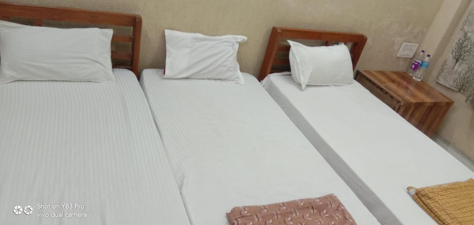 Hotel Pleasure Landmark Ujjain Exterior photo