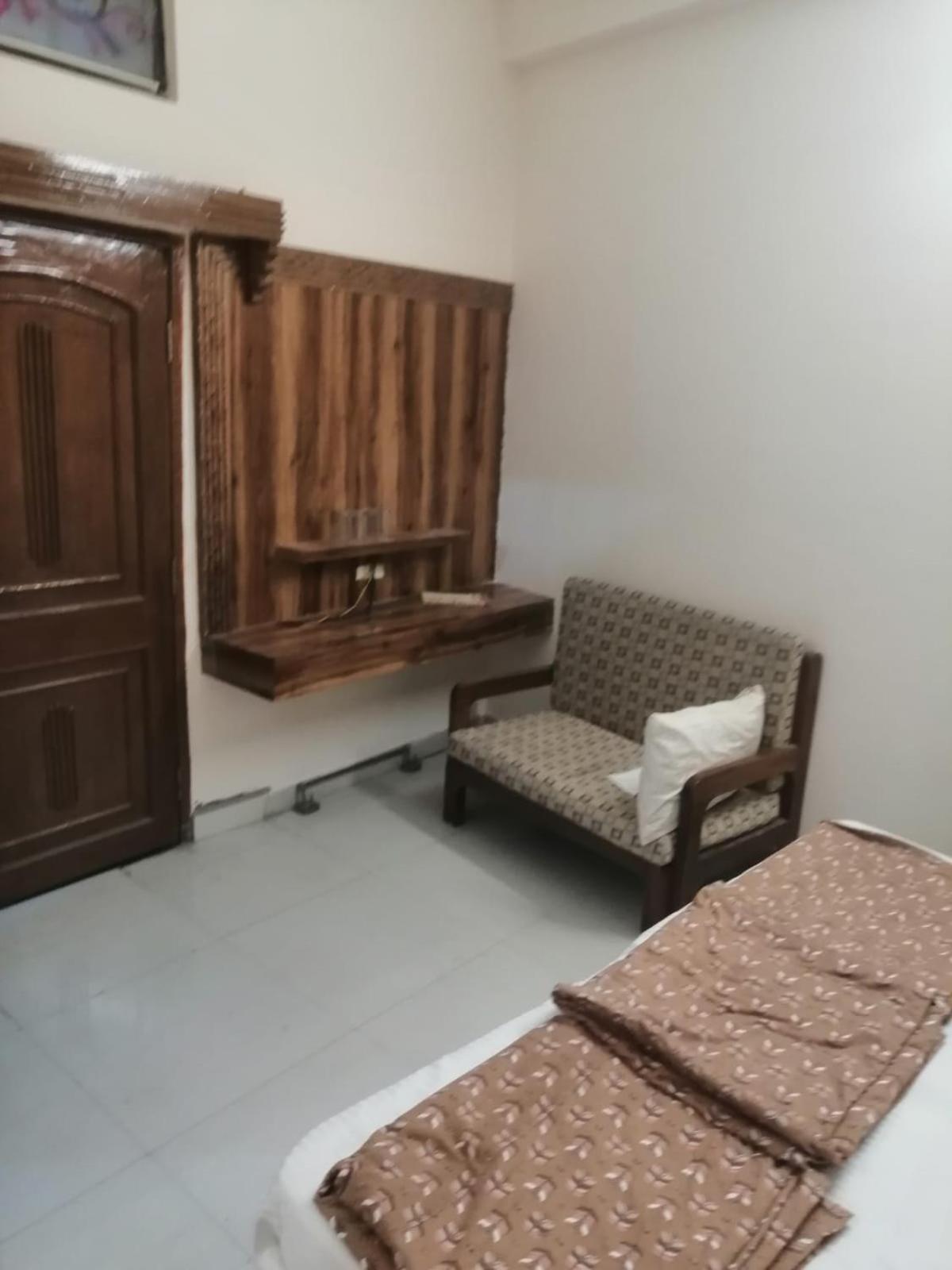 Hotel Pleasure Landmark Ujjain Exterior photo